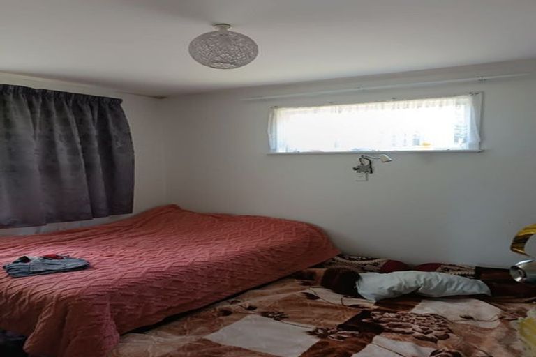 Photo of property in 168 Ennis Avenue, Pakuranga Heights, Auckland, 2010