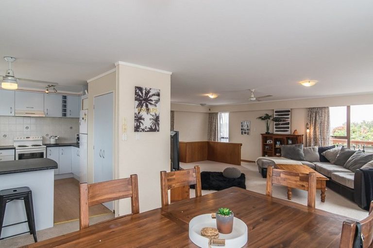 Photo of property in 29 Frimley Terrace, Waikanae Beach, Waikanae, 5036