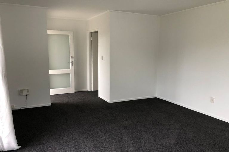 Photo of property in 42 Pisces Road, Glen Eden, Auckland, 0602