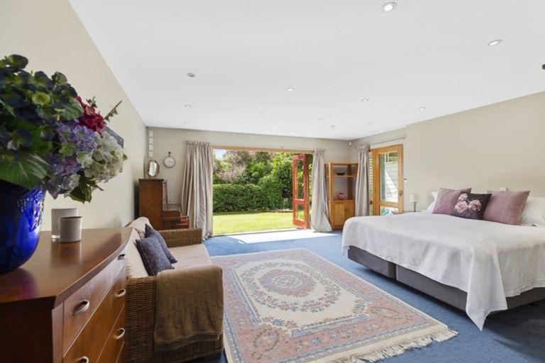 Photo of property in 191 Seatoun Heights Road, Miramar, Wellington, 6022