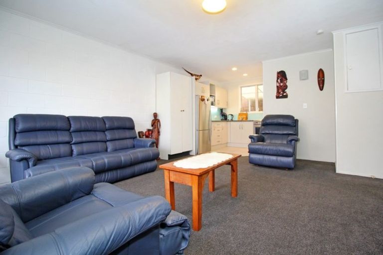 Photo of property in 2/37 Hillside Road, Papatoetoe, Auckland, 2025