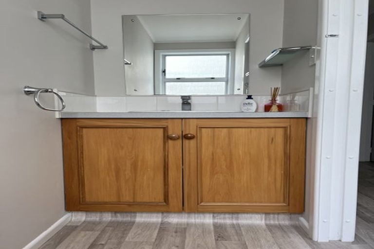 Photo of property in 7 Naughton Terrace, Kilbirnie, Wellington, 6022