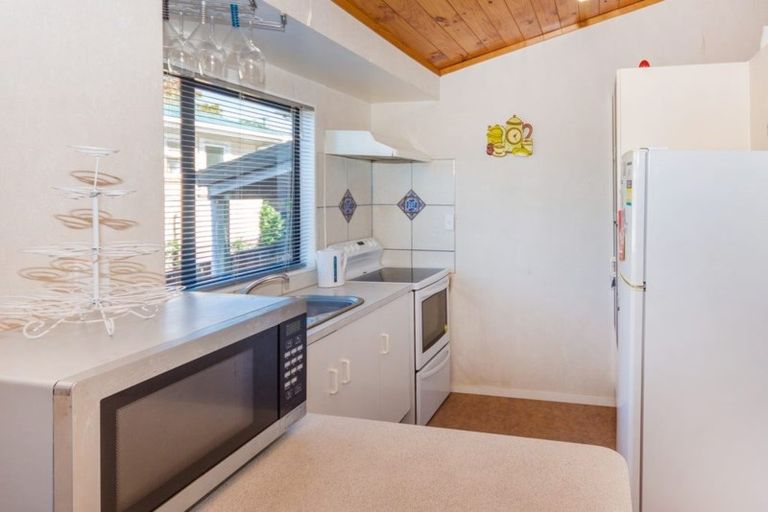 Photo of property in 2/16 Boundary Road, Opaheke, Papakura, 2113