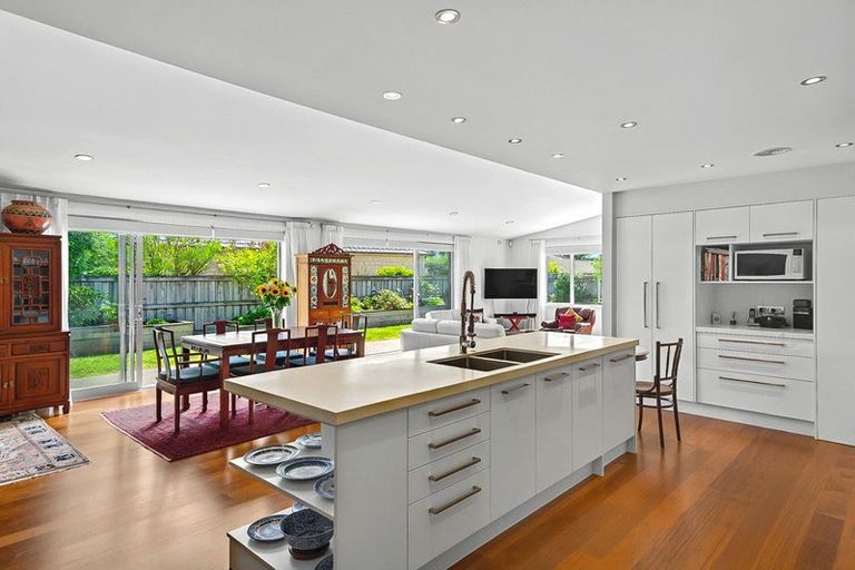 Photo of property in 77 Kotuku Drive, Paraparaumu Beach, Paraparaumu, 5032