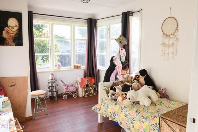 Photo of property in 23 Rutherford Road, Marewa, Napier, 4110