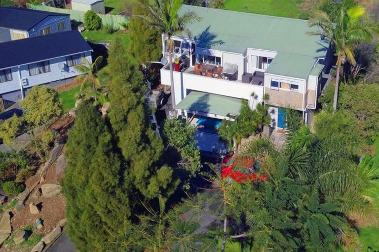 Photo of property in 14 Matakohe Place, Portland, Whangarei, 0178