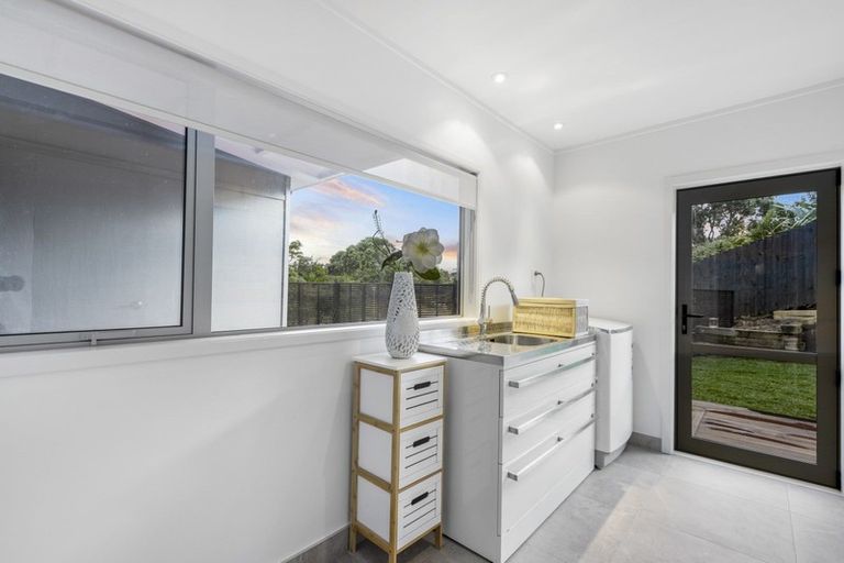 Photo of property in 2 Claude Road, Stanmore Bay, Whangaparaoa, 0932