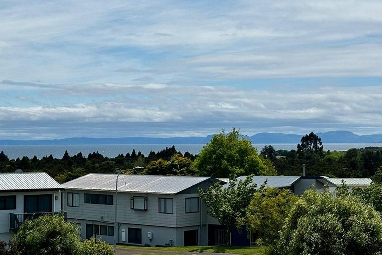 Photo of property in 10 Rowena Crescent, Motuoapa, Turangi, 3382