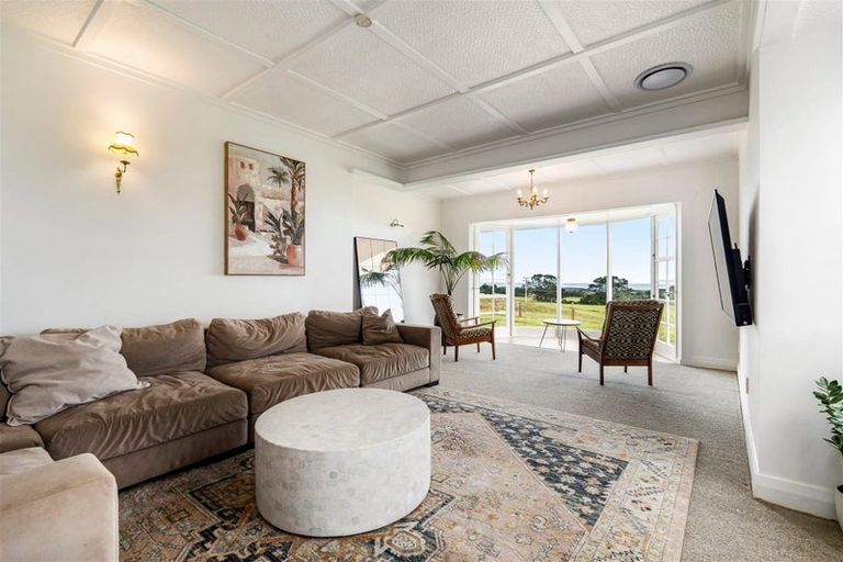 Photo of property in 207 Upper Pitone Road, Pitone, New Plymouth, 4374