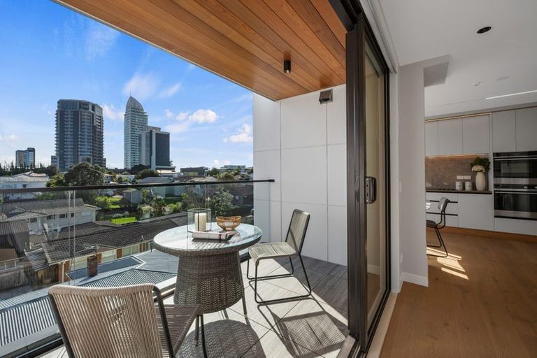 Photo of property in 10/12 Burns Avenue, Takapuna, Auckland, 0622