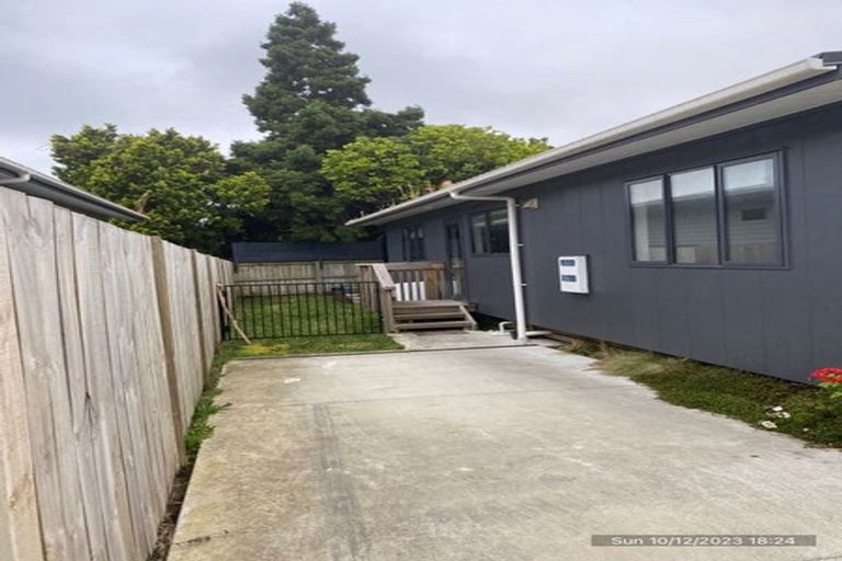 Photo of property in 10b Toatoa Place, Mangere Bridge, Auckland, 2022