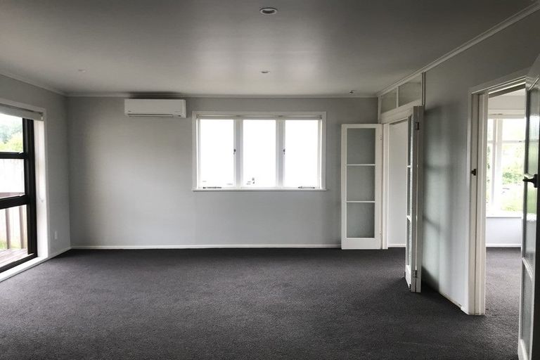 Photo of property in 2 Currey Crescent, Milford, Auckland, 0620