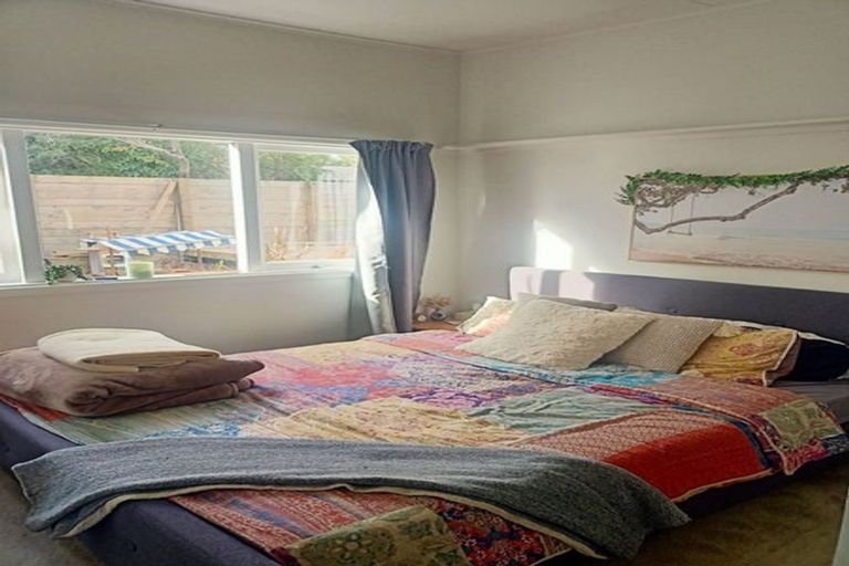 Photo of property in 18 Rimu Road, Raumati Beach, Paraparaumu, 5032