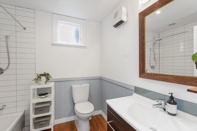 Photo of property in 80 Martin Avenue, Beckenham, Christchurch, 8023