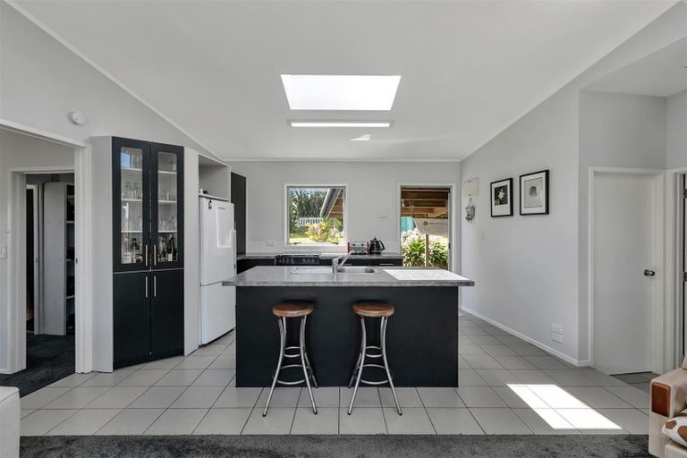 Photo of property in 1713 Matapouri Road, Matapouri, Whangarei, 0173