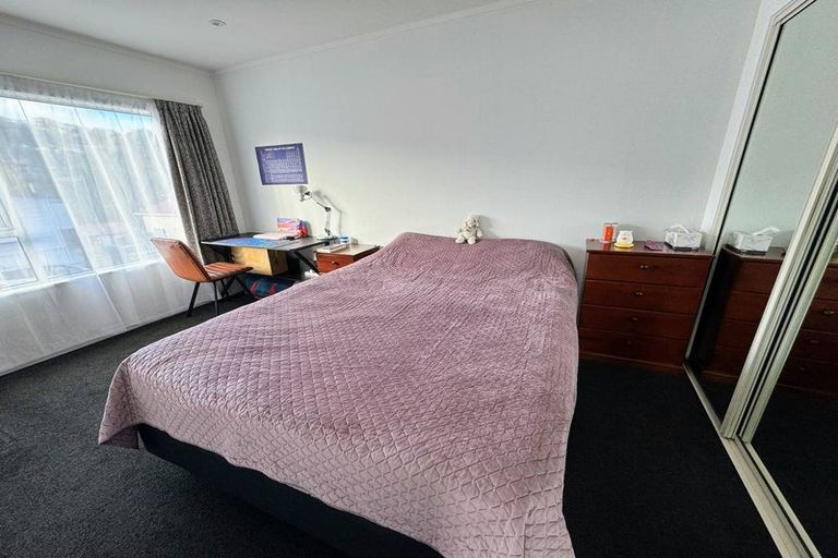 Photo of property in 2/13 Tapiri Street, Hataitai, Wellington, 6021