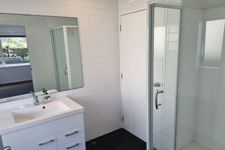 Photo of property in 444c West Coast Road, Glen Eden, Auckland, 0602