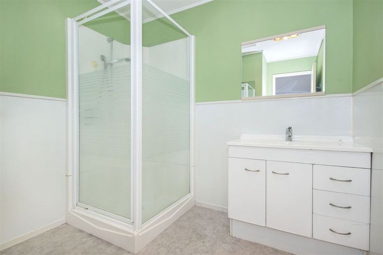 Photo of property in 30a Second Avenue, Avenues, Whangarei, 0110