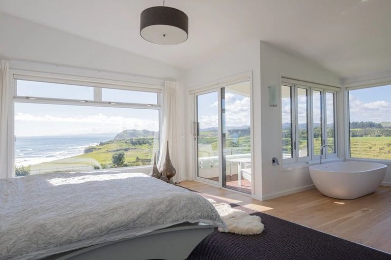 Photo of property in 154 Waitoetoe Road, Mimi, Urenui, 4377