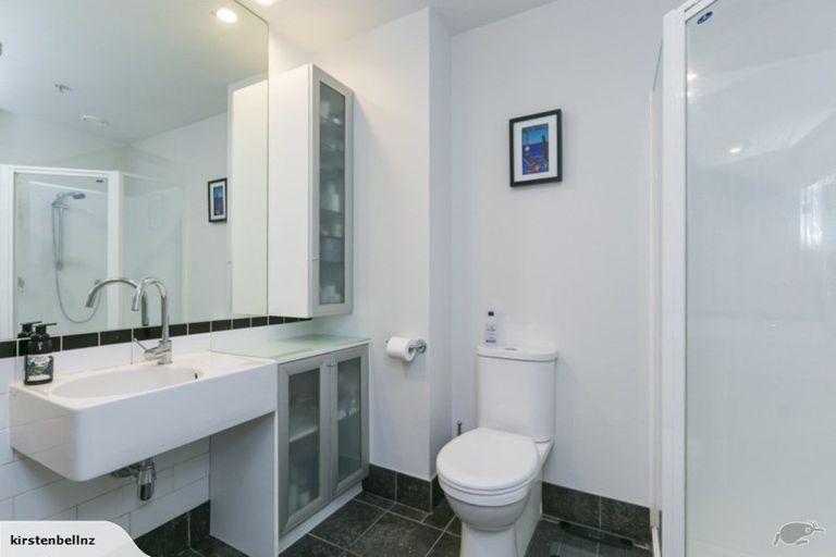 Photo of property in 8c/123 Molesworth Street, Thorndon, Wellington, 6011