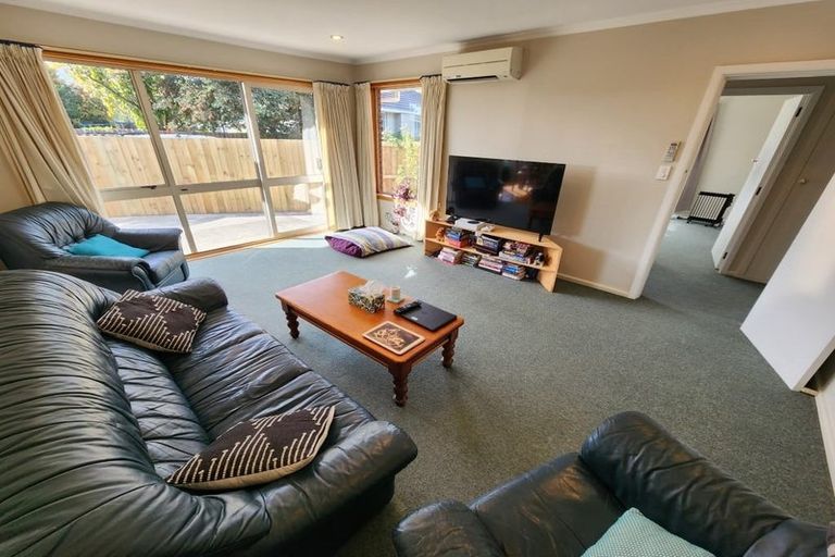 Photo of property in 47 Damien Place, Bromley, Christchurch, 8062