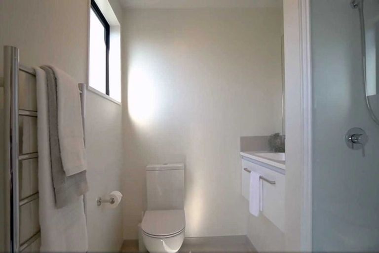 Photo of property in 2/102 Creyke Road, Ilam, Christchurch, 8041