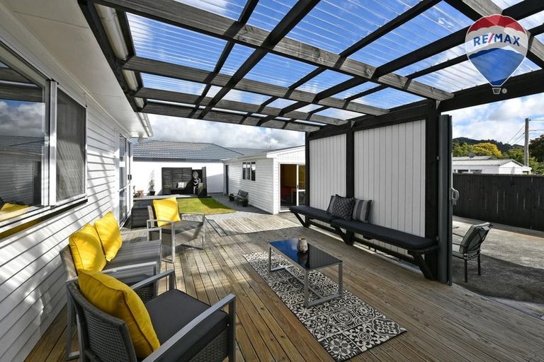 Photo of property in 15 Stephen Street, Trentham, Upper Hutt, 5018