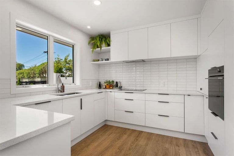 Photo of property in 25 Chepstow Avenue, Fendalton, Christchurch, 8052