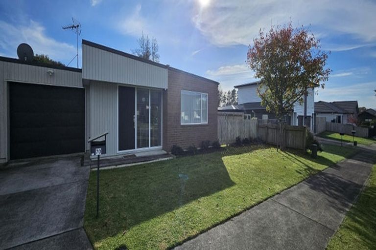 Photo of property in 70 Prado Drive, Pukekohe, 2120