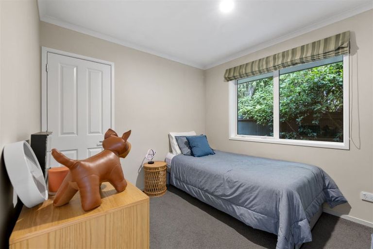 Photo of property in 15a Canberra Place, Redwood, Christchurch, 8051