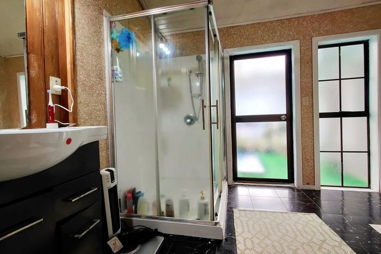 Photo of property in 10 Reagan Road, Manukau, Auckland, 2025