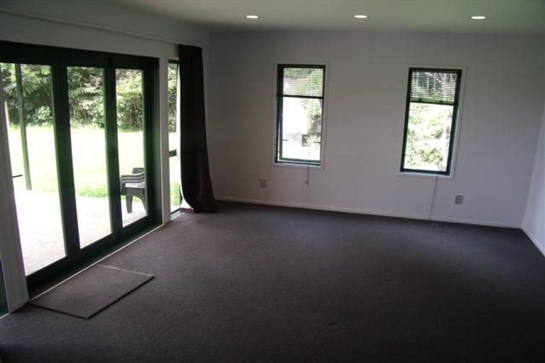 Photo of property in 122-126 Carter Road, Oratia, Auckland, 0604