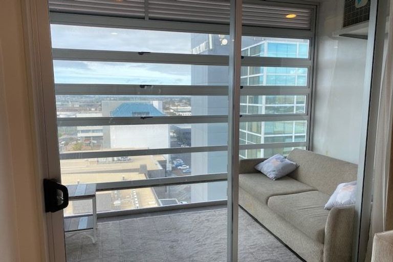 Photo of property in Proximity Apartments, 909/17 Osterley Way, Manukau, Auckland, 2104
