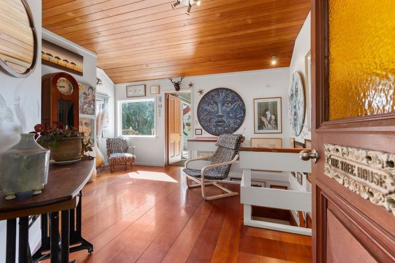 Photo of property in 75 Morley Street, New Plymouth, 4310