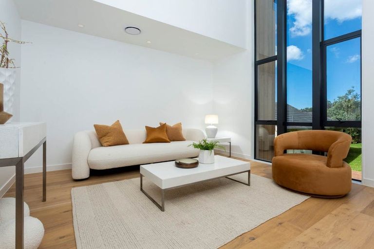 Photo of property in 3b Serrata Place, Browns Bay, Auckland, 0630