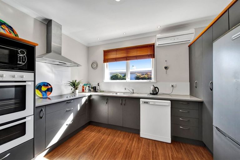 Photo of property in 35 Disraeli Street, Hawera, 4610