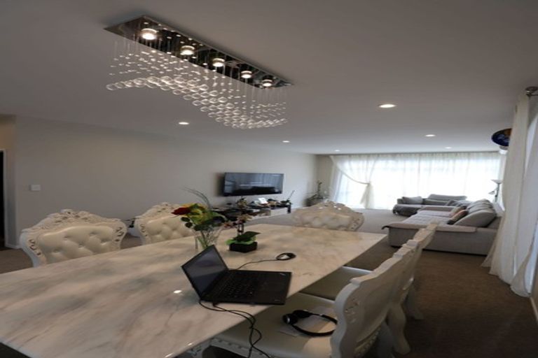 Photo of property in 48 Battalion Drive, Papakura, 2110