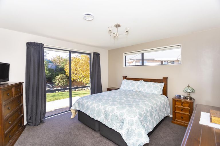 Photo of property in 60 Essex Street, Weston, Oamaru, 9401