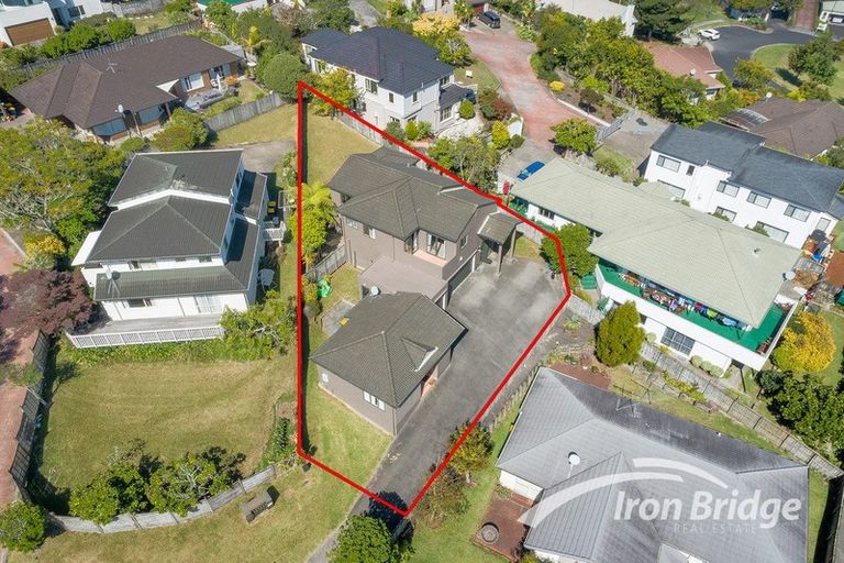 Photo of property in 21 Manu Place, Pinehill, Auckland, 0632