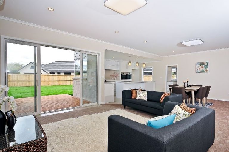 Photo of property in 15 Porima Way, Chedworth, Hamilton, 3210