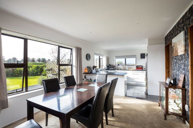 Photo of property in 32 Airport Drive, Bell Block, New Plymouth, 4373