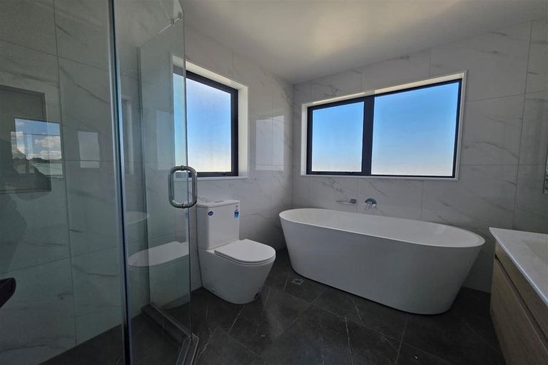 Photo of property in 8a Cheviot Street, Mangere East, Auckland, 2024