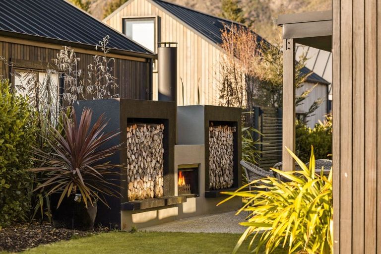 Photo of property in 27 Glenfiddich Road, Jacks Point, Queenstown, 9371