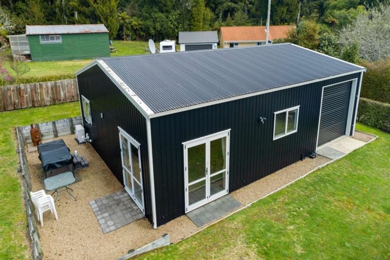 Photo of property in 18 Oxford Road, Lake Rotoma, Rotorua, 3074