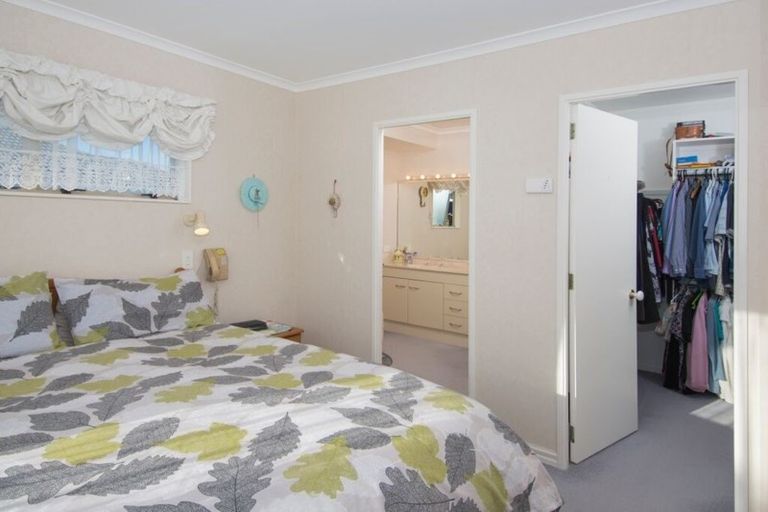 Photo of property in 6 Poinsettia Place, Mount Maunganui, 3116