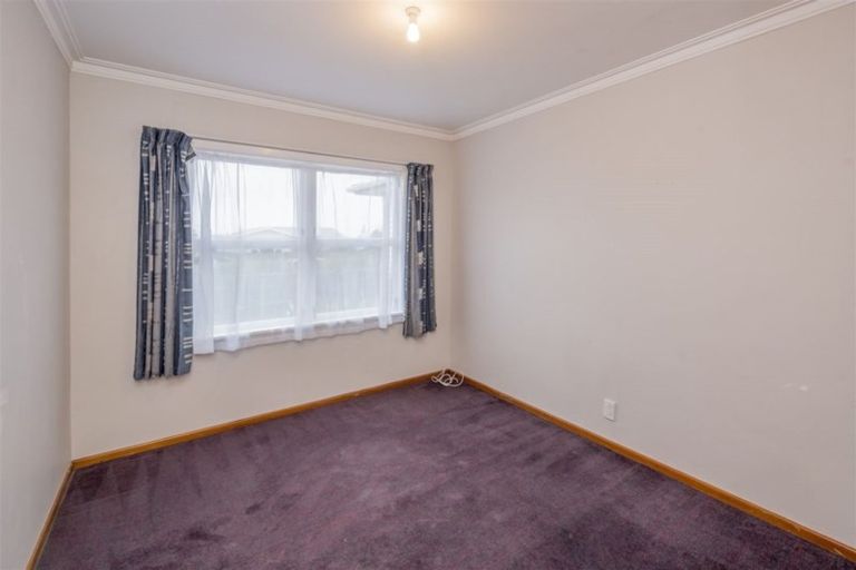 Photo of property in 20 Featherston Street, Levin, 5510