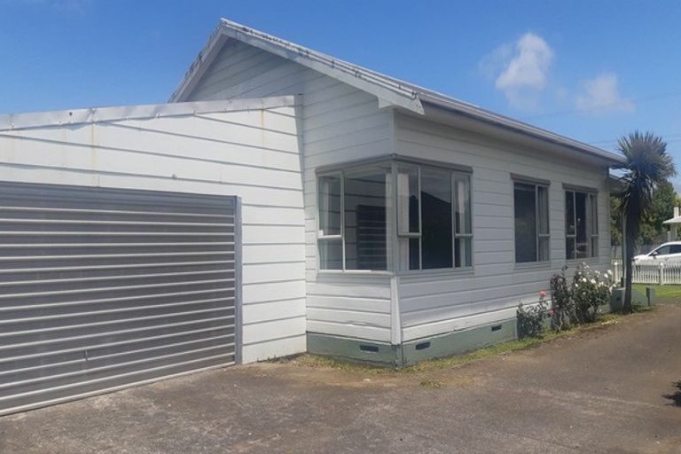 Photo of property in 12 Cordelia Street, Stratford, 4332