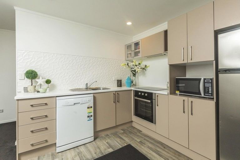 Photo of property in 325/26 Morningside Drive, Morningside, Auckland, 1025