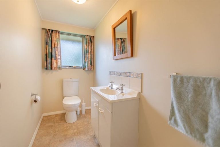 Photo of property in 16 Mckeefry Avenue, Greenmeadows, Napier, 4112