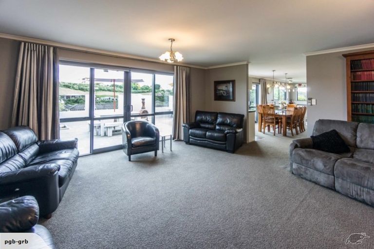 Photo of property in 172 Waterside Drive, Pyes Pa, Tauranga, 3112